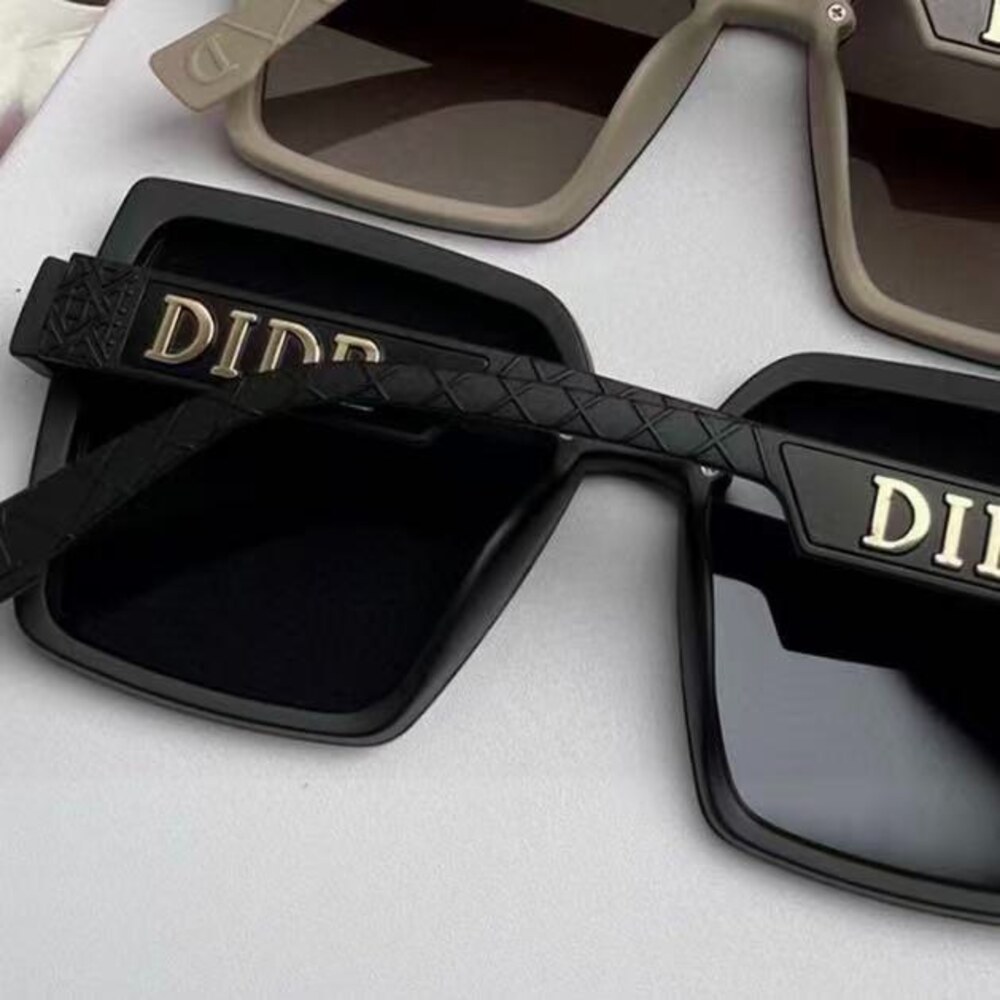 Dior Black Oversized Square Sunglasses - Picture 4 of 4